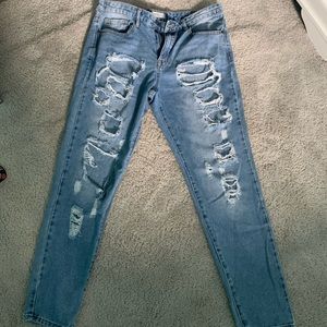 Distressed Boyfriend Jeans